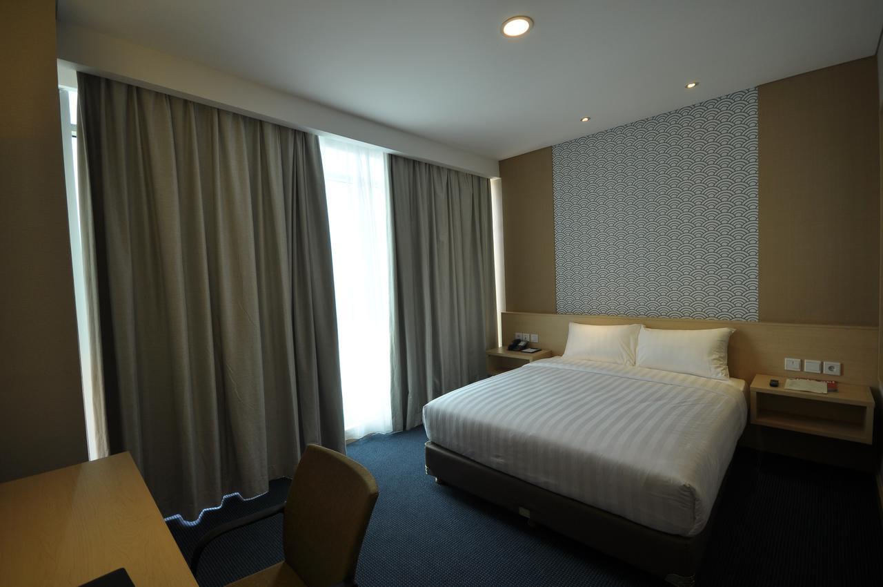 Gtv Hotel Cikarang Zewnętrze zdjęcie