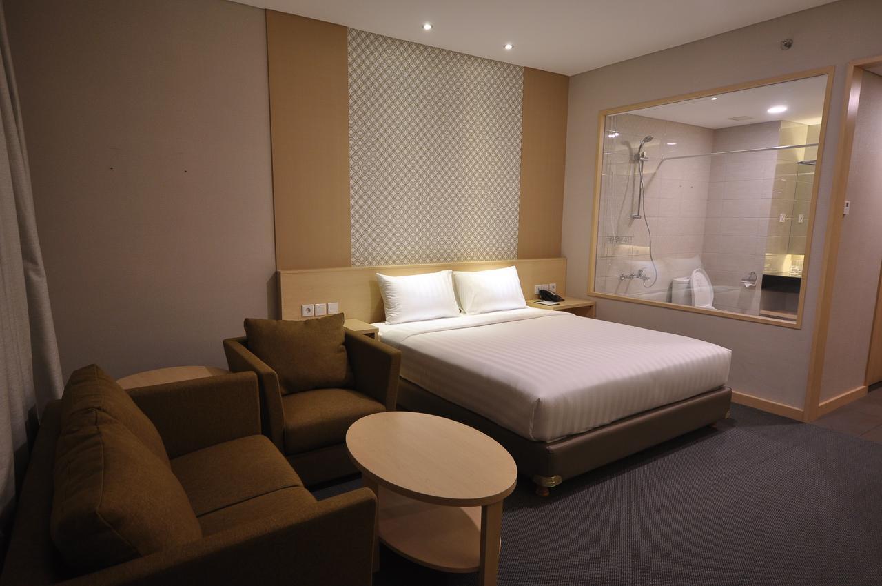Gtv Hotel Cikarang Zewnętrze zdjęcie