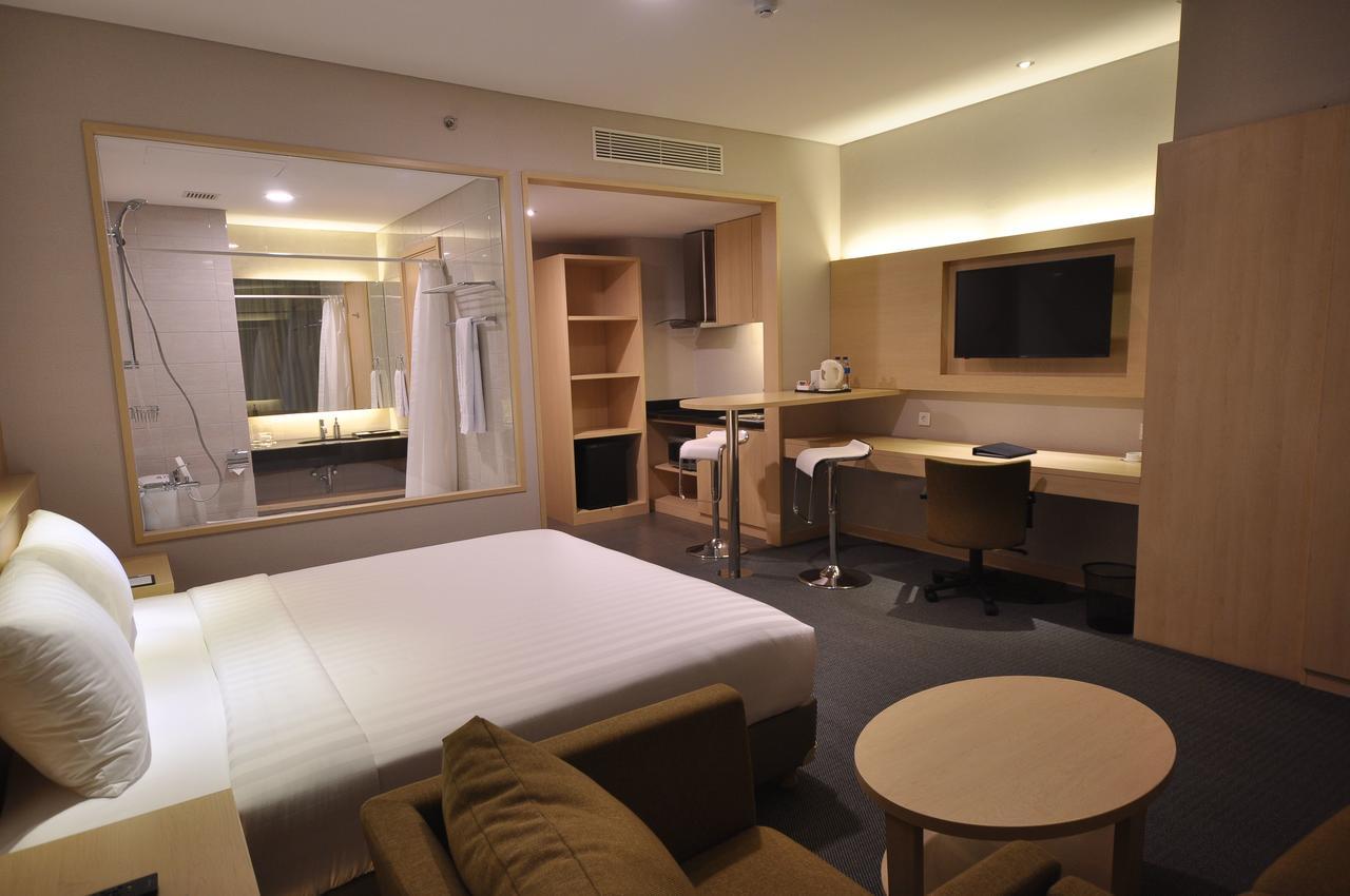 Gtv Hotel Cikarang Zewnętrze zdjęcie